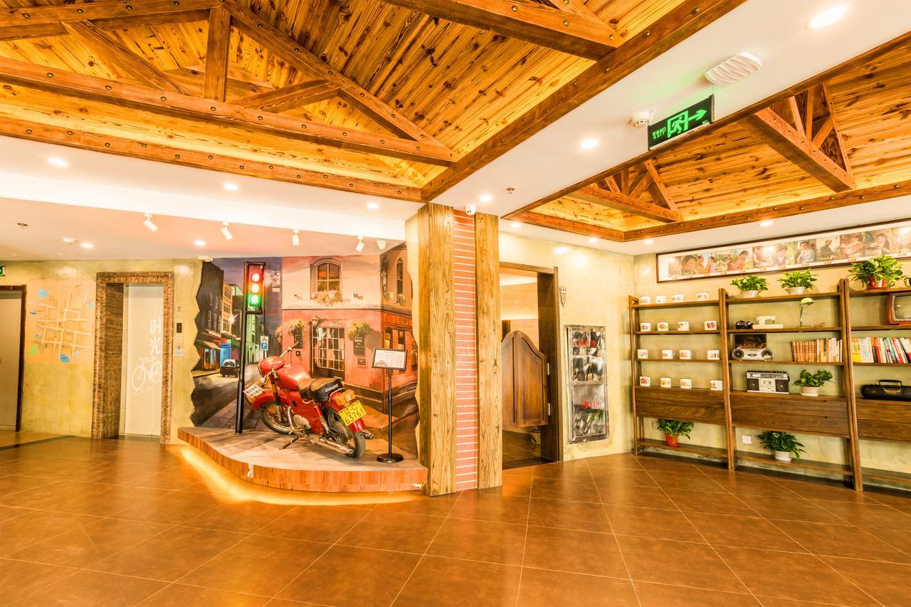 Nostalgia Hotel Near Tianjin Polar Ocean Word- Tianjin Fonte Joy World, 10 Minutes Drive Away From Tianjin Tanggu High-Speed Railway Station, Free Ice-Cream, Mineral Water, Snacks And Laundry Service, English Communication Well المظهر الخارجي الصورة