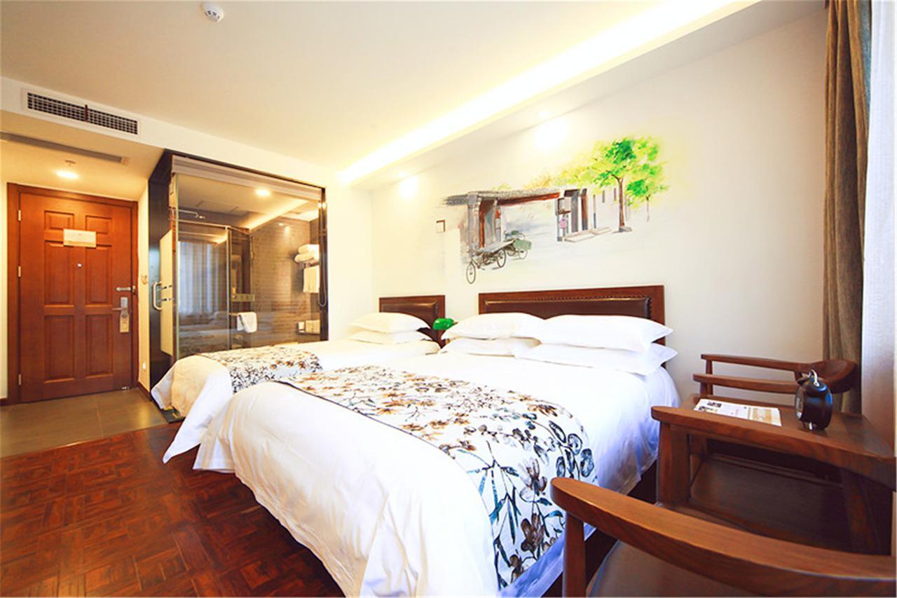Nostalgia Hotel Near Tianjin Polar Ocean Word- Tianjin Fonte Joy World, 10 Minutes Drive Away From Tianjin Tanggu High-Speed Railway Station, Free Ice-Cream, Mineral Water, Snacks And Laundry Service, English Communication Well المظهر الخارجي الصورة