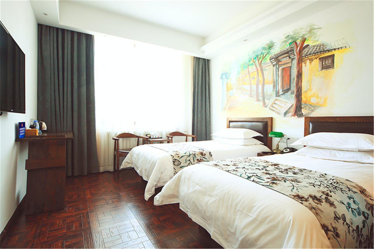 Nostalgia Hotel Near Tianjin Polar Ocean Word- Tianjin Fonte Joy World, 10 Minutes Drive Away From Tianjin Tanggu High-Speed Railway Station, Free Ice-Cream, Mineral Water, Snacks And Laundry Service, English Communication Well المظهر الخارجي الصورة