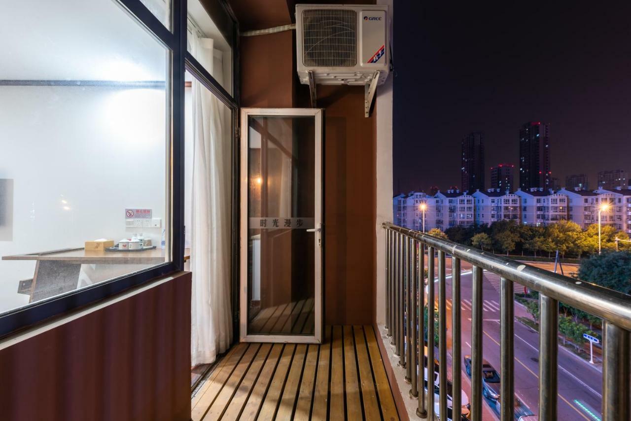 Nostalgia Hotel Near Tianjin Polar Ocean Word- Tianjin Fonte Joy World, 10 Minutes Drive Away From Tianjin Tanggu High-Speed Railway Station, Free Ice-Cream, Mineral Water, Snacks And Laundry Service, English Communication Well المظهر الخارجي الصورة